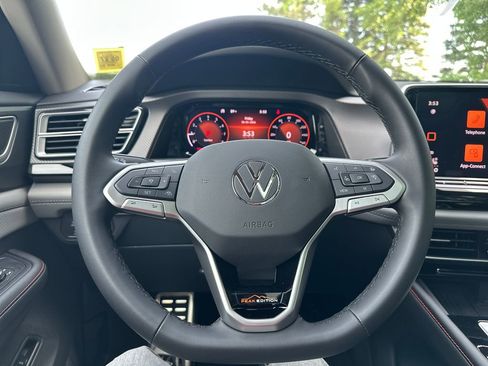 New 2026 Volkswagen Atlas Peak Edition AWD/4WD image 12