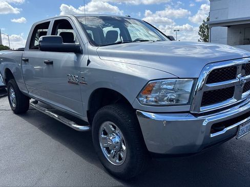 Used 2015 RAM 2500 Tradesman w/ Chrome Appearance Group AWD/4WD image 2