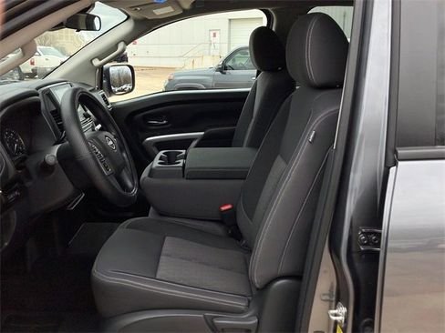 Used 2023 Nissan Titan SV w/ Accessory Utility Package image 18
