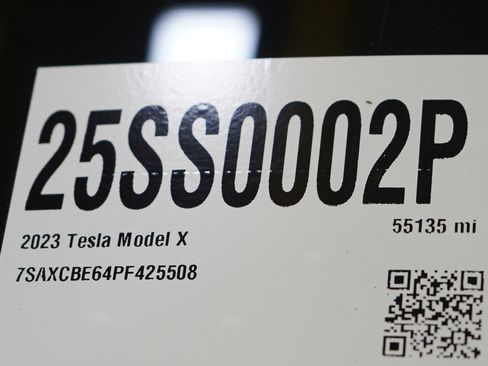 Used 2023 Tesla Model X Plaid image 32
