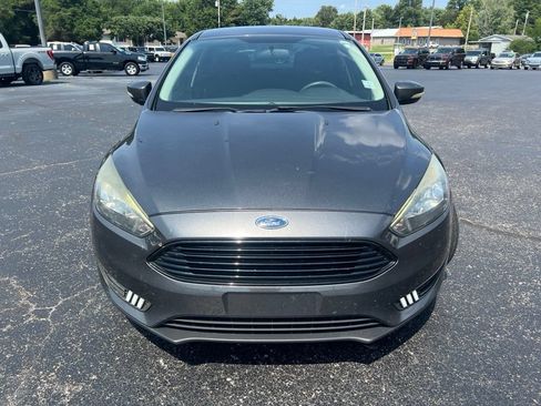 Used 2017 Ford Focus SE FWD image 7