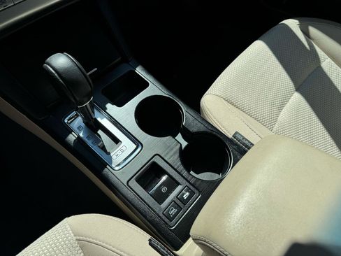 Used 2015 Subaru Outback 2.5i Premium image 33