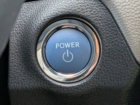 Used 2022 Toyota RAV4 Limited image 36