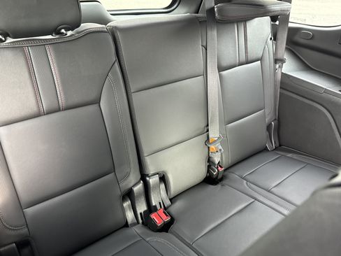 Used 2022 Chevrolet Tahoe RST w/ Luxury Package image 23