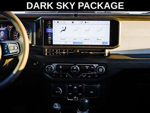 New 2025 Jeep Gladiator Sport image 14