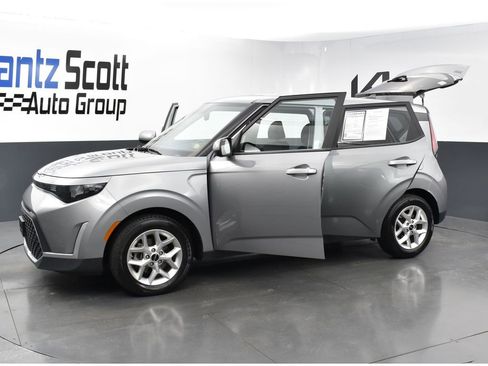 Certified 2023 Kia Soul LX w/ LX Technology Package image 34
