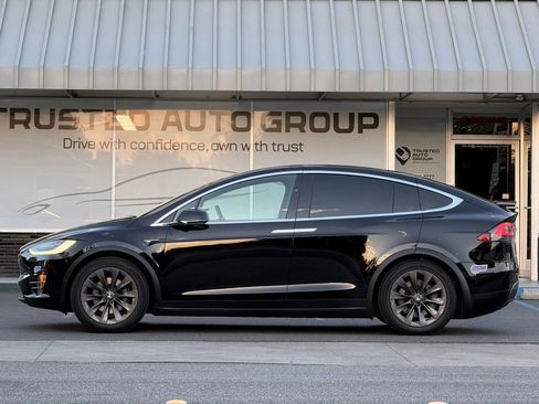 Used 2018 Tesla Model X 100D AWD/4WD image 5