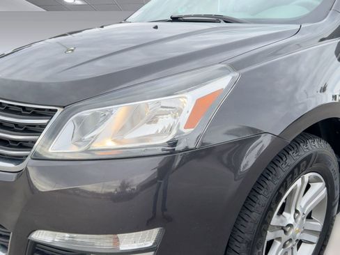 Certified 2017 Chevrolet Traverse LT image 11