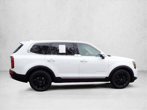 Used 2022 Kia Telluride LX AWD/4WD image 5