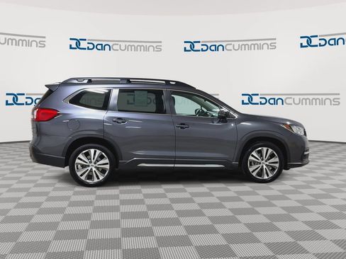 Used 2022 Subaru Ascent Limited AWD/4WD image 2