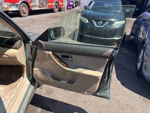 Used 2003 Subaru Outback Wagon AWD/4WD image 19