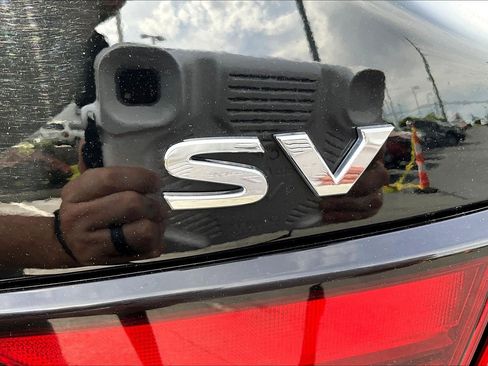 Used 2024 Nissan Sentra SV FWD image 24