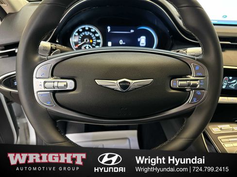 Certified 2025 Genesis GV70 2.5T image 20
