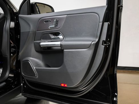 Used 2023 Mercedes-Benz GLA 250 image 51