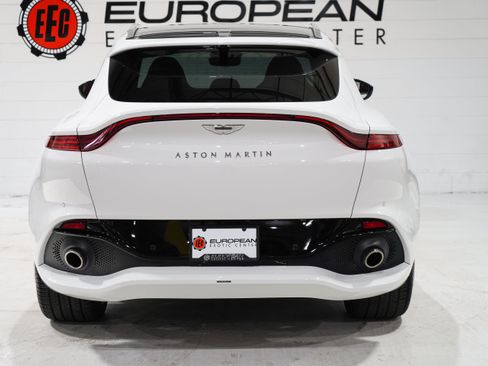 Used 2022 Aston Martin DBX AWD/4WD image 3