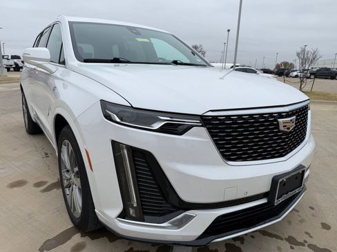 Used 2020 Cadillac XT6 Premium Luxury image 10