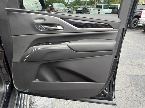 Used 2024 Cadillac Escalade V w/ LPO, ONYX Package AWD/4WD image 37
