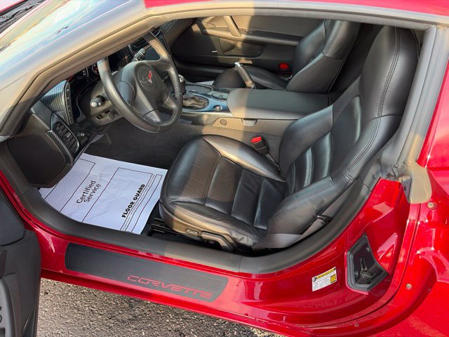 Used 2005 Chevrolet Corvette Coupe w/ Preferred Equipment Group RWD image 12
