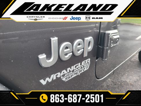 Used 2021 Jeep Wrangler Unlimited Sport AWD/4WD image 9