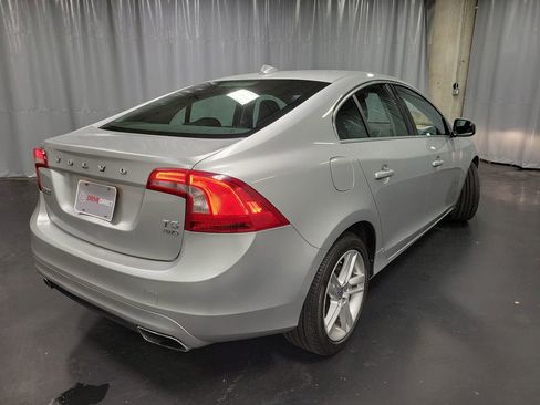 Used 2015 Volvo S60 T5 Premier image 9