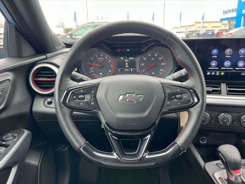 Used 2024 Chevrolet Trax RS w/ Driver Confidence Package image 13