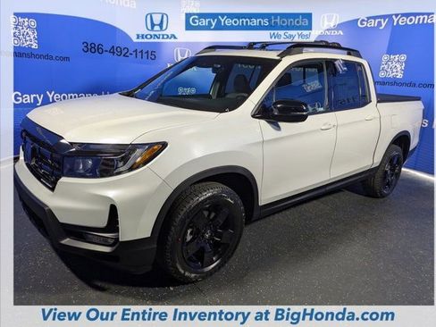 New 2026 Honda Ridgeline Black Edition image 10