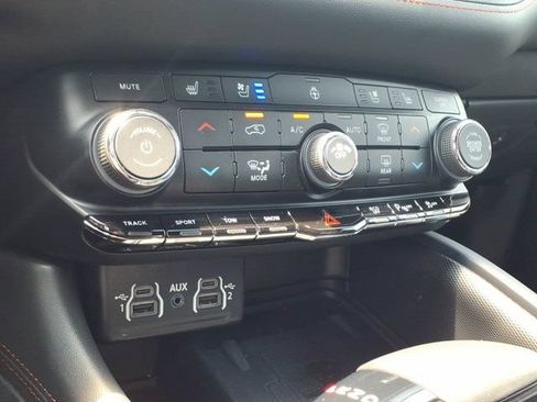 Used 2023 Dodge Durango R/T w/ Tow 'N Go Package AWD/4WD image 14