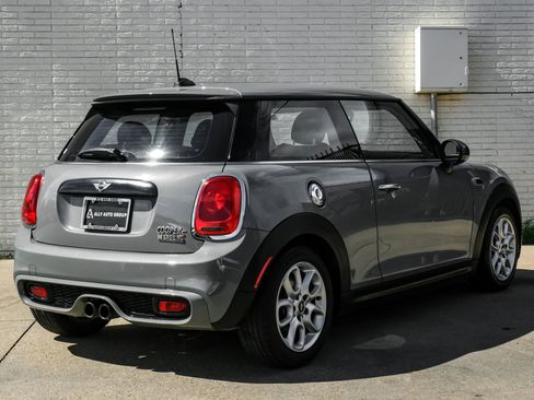 Used 2017 MINI Cooper S FWD image 6