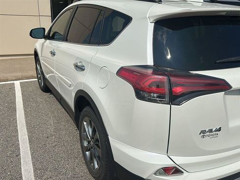 Used 2018 Toyota RAV4 Limited w/ Protection Package AWD/4WD image 9