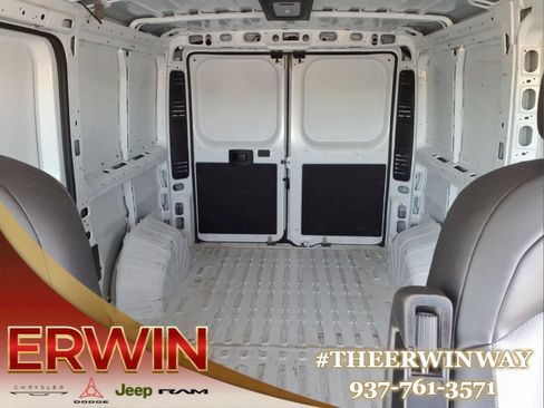 Used 2025 RAM ProMaster 2500 w/ Convenience Group FWD image 26