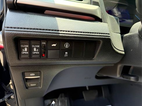 Used 2023 Honda Odyssey Sport image 20