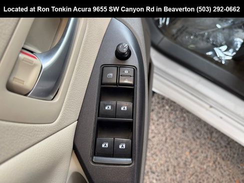 Used 2018 Toyota Sienna LE FWD image 12
