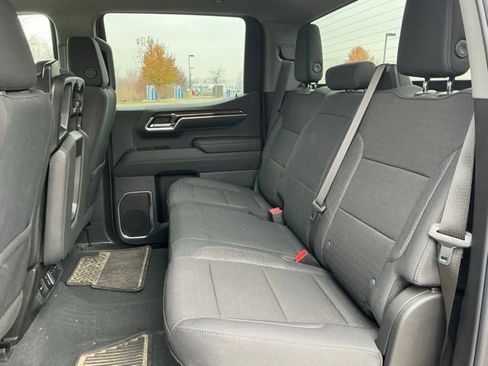 Used 2024 Chevrolet Silverado 1500 RST image 33