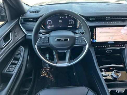 New 2026 Jeep Grand Cherokee L Limited AWD/4WD image 13
