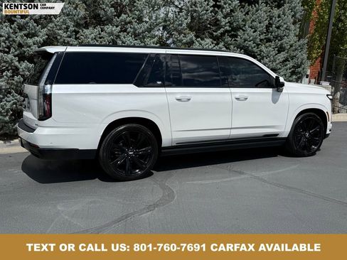 Used 2025 Cadillac Escalade ESV Sport Platinum AWD/4WD image 9