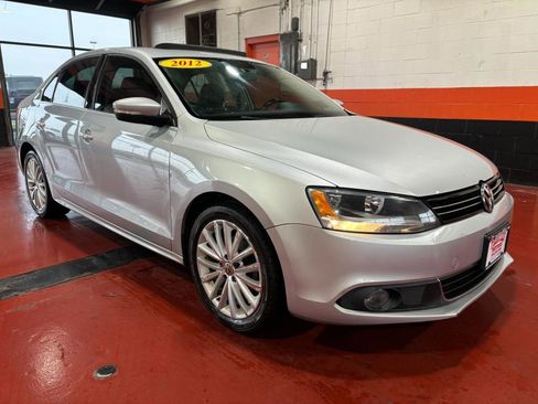 Used 2012 Volkswagen Jetta SEL image 4