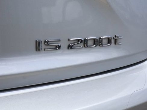 Used 2016 Lexus IS 200t RWD image 8