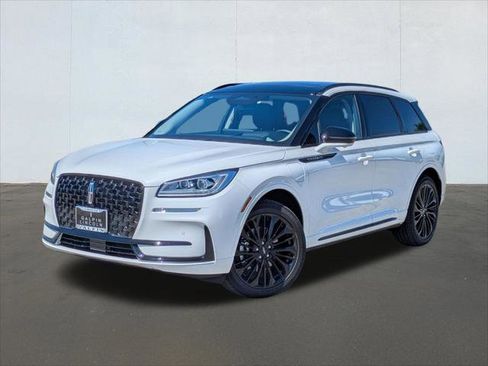 Used 2025 Lincoln Corsair Grand Touring w/ Equipment Group 302A image 1