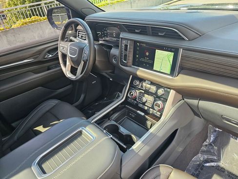 Used 2024 GMC Yukon Denali w/ Max Trailering Package AWD/4WD image 11