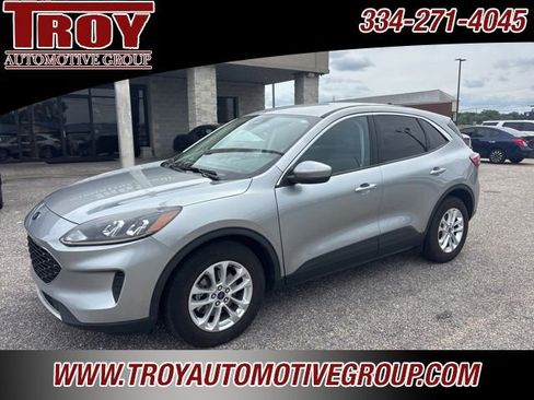 Used 2021 Ford Escape SE FWD image 3