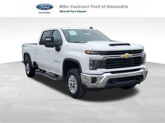 Used 2024 Chevrolet Silverado 2500 LT video 1