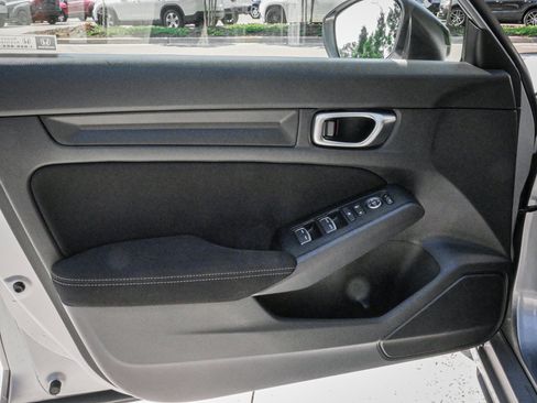 Used 2022 Honda Civic Sport image 14