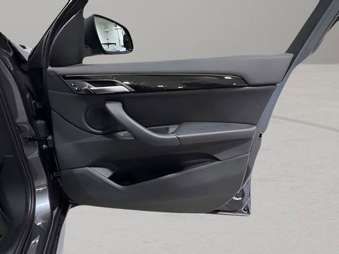 Used 2018 BMW X1 xDrive28i image 39