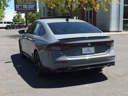 Used 2025 Honda Accord Sport image 7