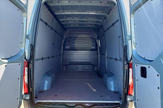 New 2026 Mercedes-Benz Sprinter 2500 image 21