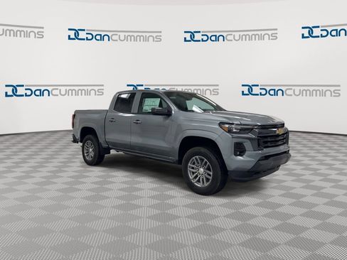 New 2026 Chevrolet Colorado LT w/ LT Convenience Package AWD/4WD image 2