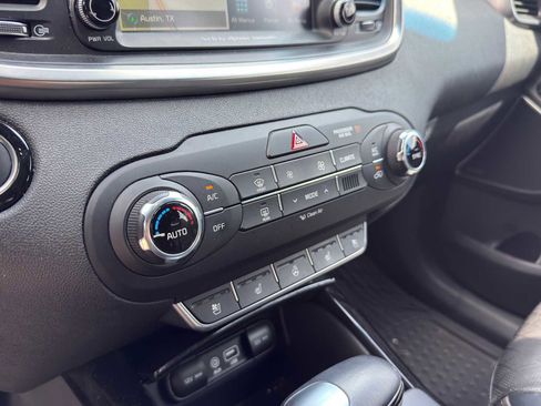 Used 2018 Kia Sorento SX AWD/4WD image 12