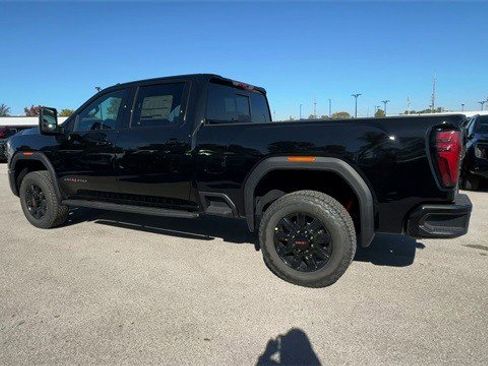 New 2026 GMC Sierra 2500 AT4 w/ AT4 Premium Plus Package image 6