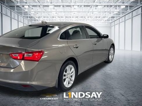 Used 2018 Chevrolet Malibu LT FWD image 9
