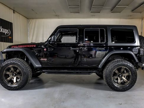 Used 2018 Jeep Wrangler Unlimited Rubicon w/ Dual Top Group image 11